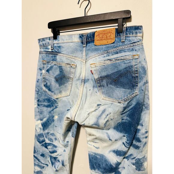 Vintage Levi’s Tie Dye 505 Style Wide Leg Bleached Washed Loose Fit Denim Jeans - Picture 4 of 10